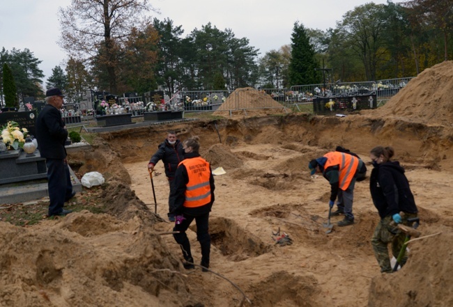 Kraśnica. Poszukiwanie grobu mjr. Hubala