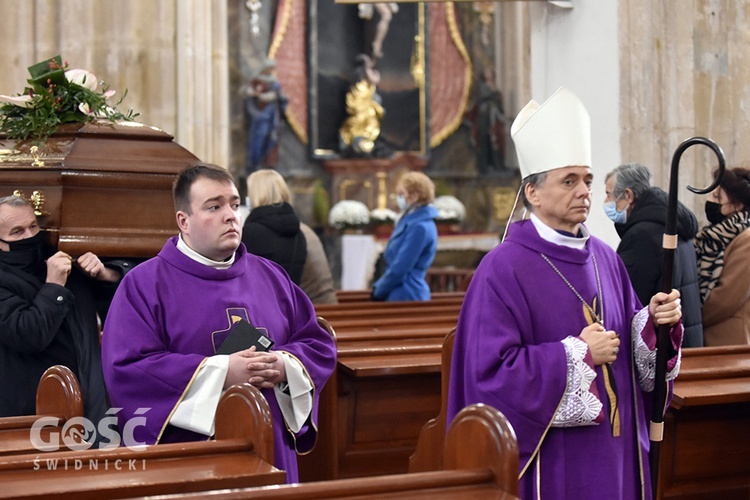 Pogrzeb Jerzego Krzywdy, przewodniczącego strzegomskiej rady parafialnej