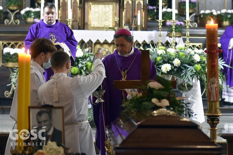 Pogrzeb Jerzego Krzywdy, przewodniczącego strzegomskiej rady parafialnej