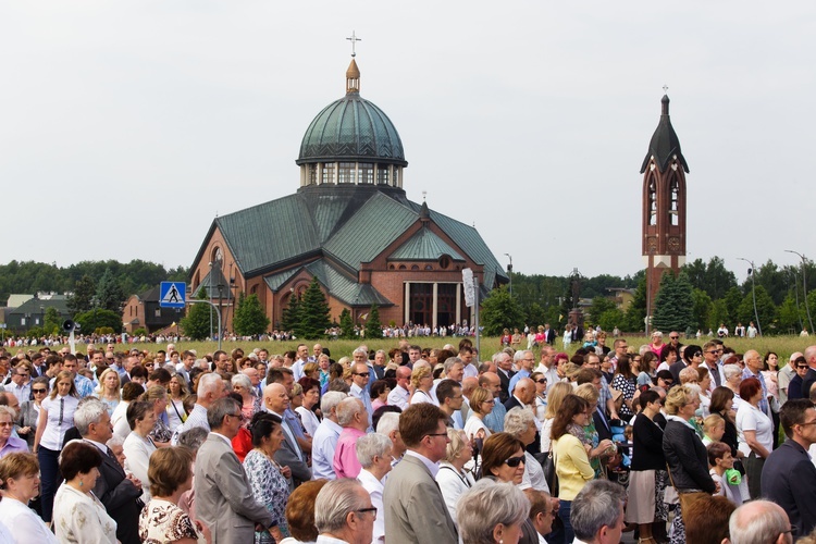 Tychy. 30-lecie parafii bł. Karoliny