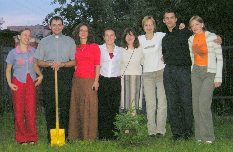 Bp nominat Robert Chrząszcz we wspomnieniach oazowiczów z Piasków Nowych