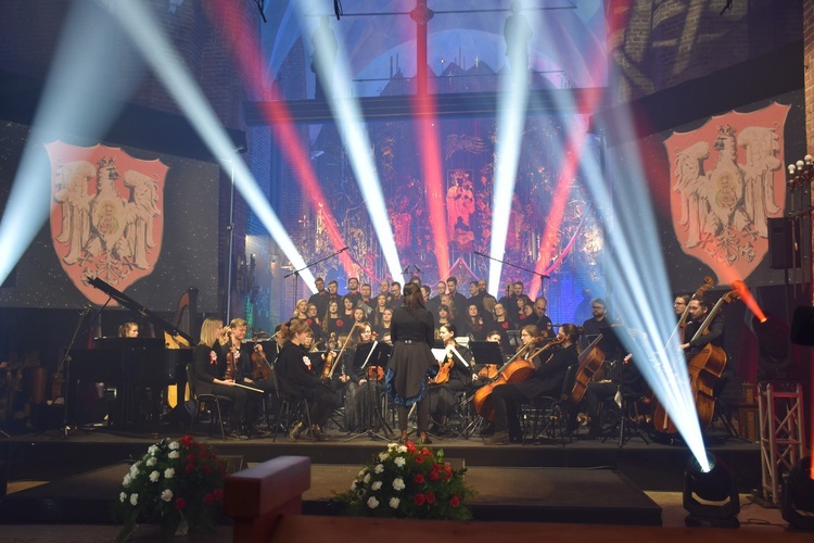 Koncert dla uczczenia 102. rocznicy odzyskania przez Polskę niepodległości