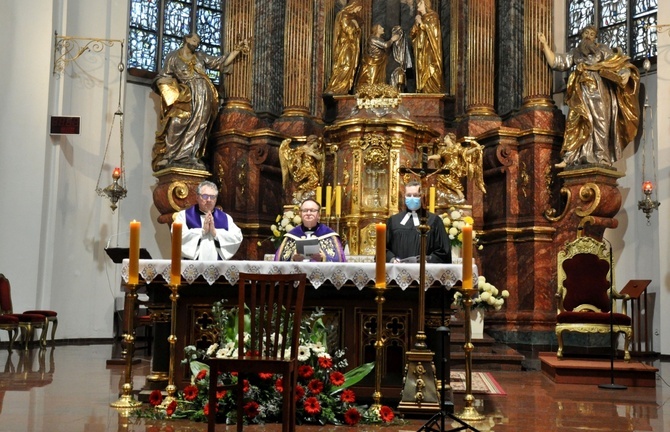 Dzień Żałoby - nabożeństwo ekumeniczne w Opolu