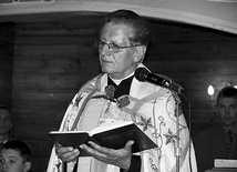 ▲	Ks. kan. Rudziński przeżył 84 lata, w tym 60 lat w kapłaństwie.