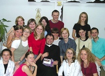 Ostatnie oazowe spotkanie przed wylotem kapłana za ocean.