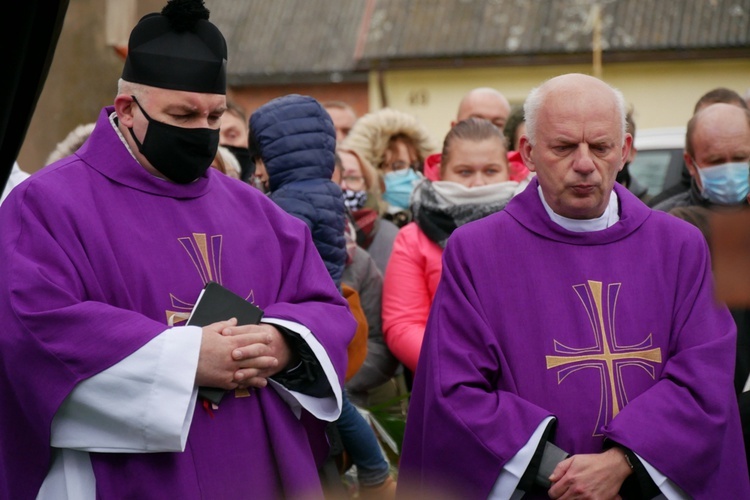 Uroczystości pogrzebowe ks. Krzysztofa Zdrojewskiego