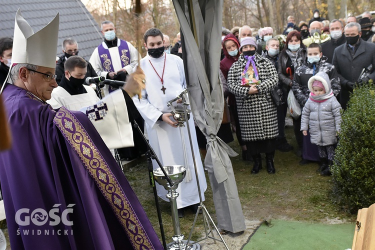 Pogrzeb ks. Stefana Smotera, proboszcza z parafii pw. św. Michała Archanioła w Bystrzycy Kłodzkiej