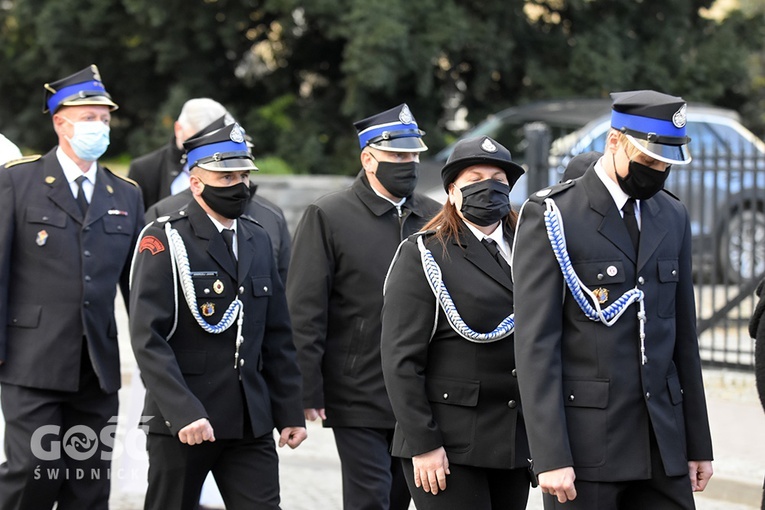 Pogrzeb ks. Stefana Smotera, proboszcza z parafii pw. św. Michała Archanioła w Bystrzycy Kłodzkiej