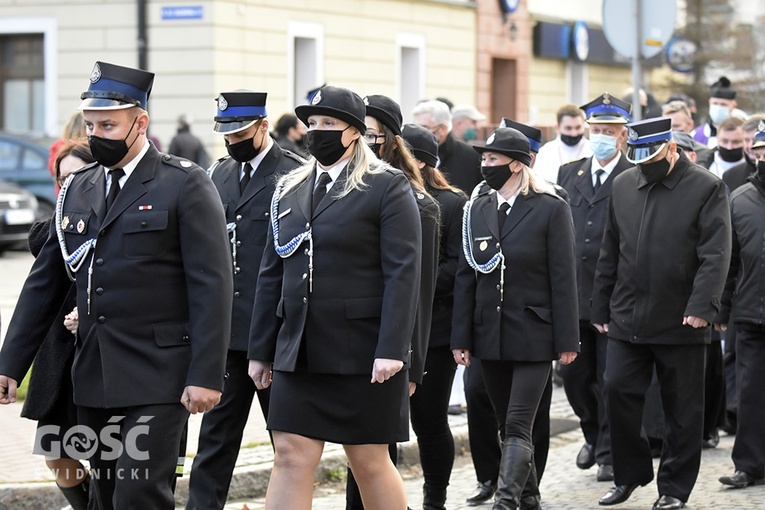Pogrzeb ks. Stefana Smotera, proboszcza z parafii pw. św. Michała Archanioła w Bystrzycy Kłodzkiej