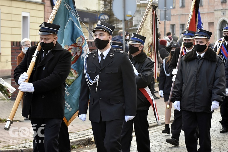 Pogrzeb ks. Stefana Smotera, proboszcza z parafii pw. św. Michała Archanioła w Bystrzycy Kłodzkiej
