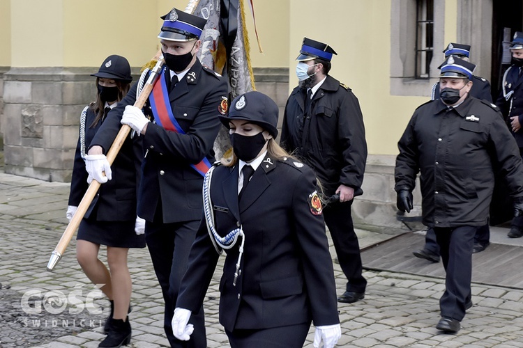 Pogrzeb ks. Stefana Smotera, proboszcza z parafii pw. św. Michała Archanioła w Bystrzycy Kłodzkiej