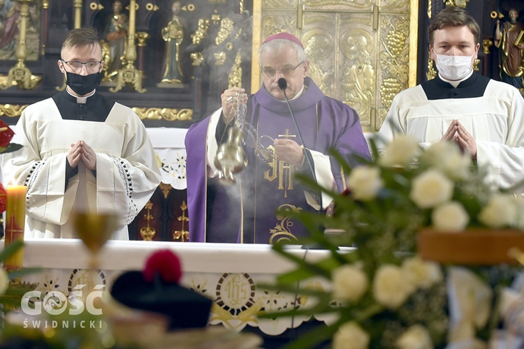 Pogrzeb ks. Stefana Smotera, proboszcza z parafii pw. św. Michała Archanioła w Bystrzycy Kłodzkiej