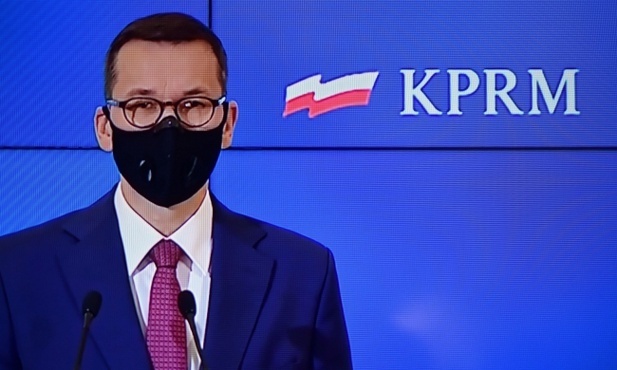 Morawiecki: mniej kontaktów w czasie świąt