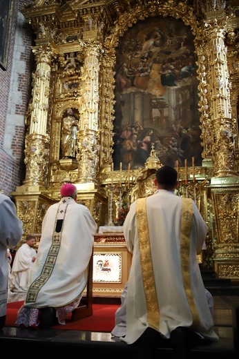 Konsekracja nowego ołtarza w kościele Bożego Ciała w Krakowie