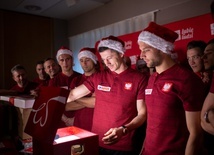 Piłkarze reprezentacji Polski przygotowują Szlachetną Paczkę 