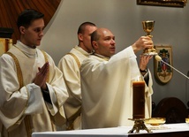 Odpustowej Eucharystii przewodniczył ks. kan. Krzysztof Kinowski, rektor GSD.