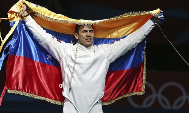 Mistrz olimpijski z Londynu rozwozi w Łodzi jedzenie i marzy o kolejnym olimpijskim złocie