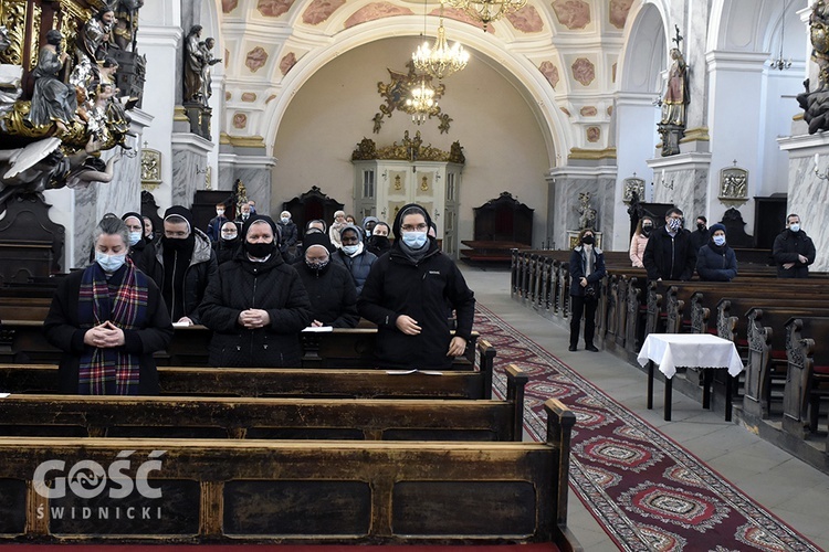 Pielgrzymka dziękczynna marianek i profesja wieczysta s. Racheli