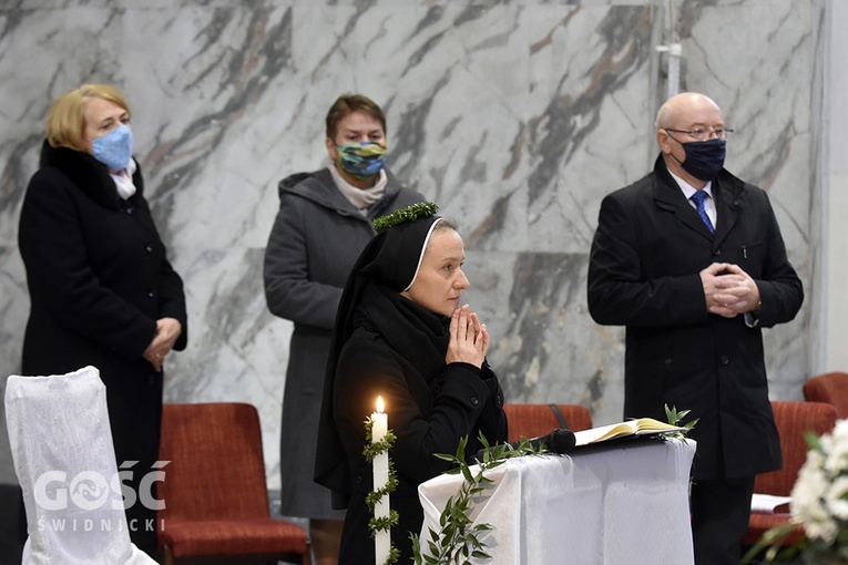 Pielgrzymka dziękczynna marianek i profesja wieczysta s. Racheli