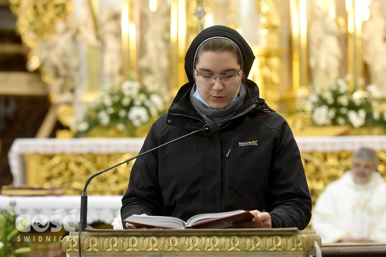 Pielgrzymka dziękczynna marianek i profesja wieczysta s. Racheli