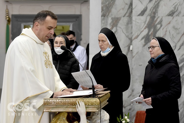 Pielgrzymka dziękczynna marianek i profesja wieczysta s. Racheli