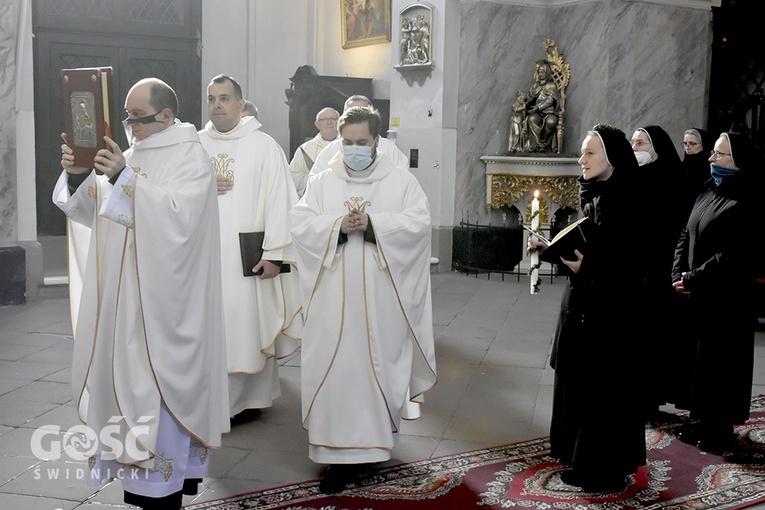 Pielgrzymka dziękczynna marianek i profesja wieczysta s. Racheli