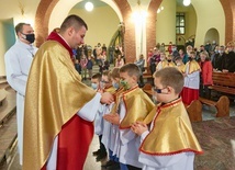 Nowy Sącz. Ministranci księgi, światła i całkiem nowi