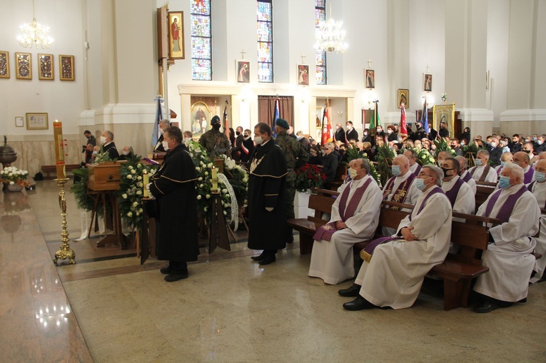 Dąbrowa Tarnowska pożegnała śp. ks. prał. Józefa Porembę