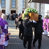 Dąbrowa Tarnowska pożegnała śp. ks. prał. Józefa Porembę