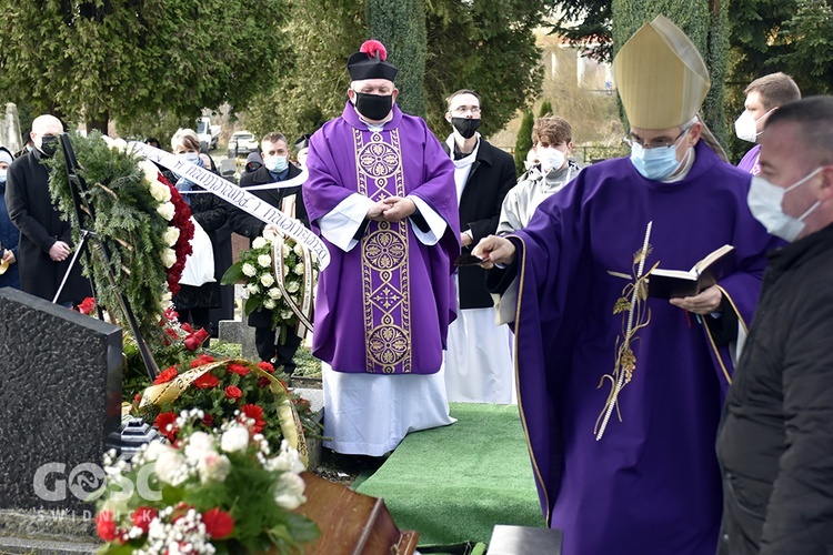 Ostatnie pożegnanie ks. Stanisława Czachora