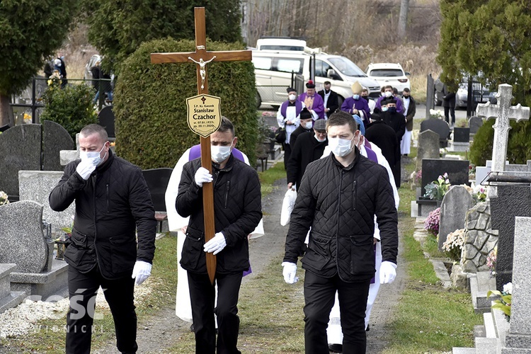 Ostatnie pożegnanie ks. Stanisława Czachora