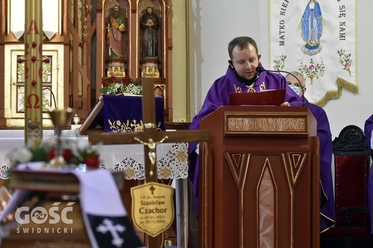 Ostatnie pożegnanie ks. Stanisława Czachora