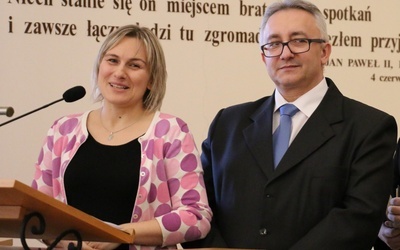 Monika i Jarosław Kołodziejczykowie w latach 2016-2019 pełnili posługę pary diecezjalnej radomskiej.