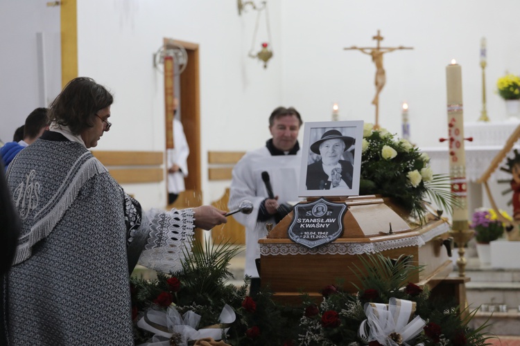 Pogrzeb śp. Stanisława Kwaśnego w Mesznej 