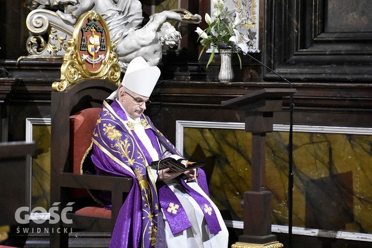 I nieszpory I niedzieli Adwentu w katedrze świdnickiej