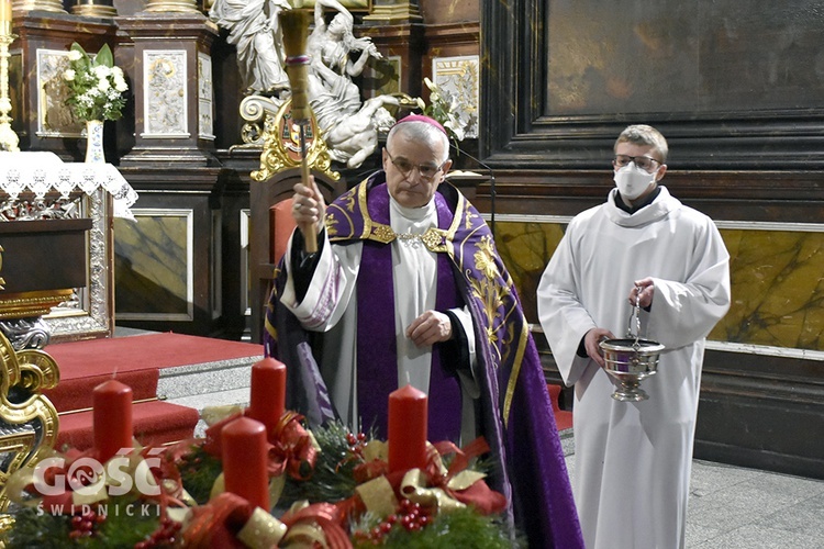 I nieszpory I niedzieli Adwentu w katedrze świdnickiej