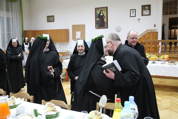 Jubileusz 60-lecia ślubów zakonnych elżbietanek cieszyńskich: s. Letycji i s. Ancilli