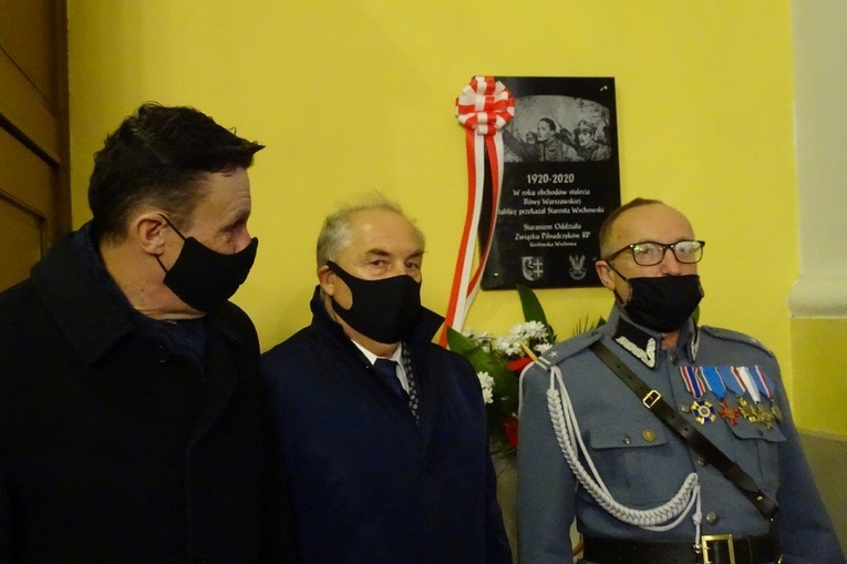 Wschowa. Poświęcenie tablicy z okazji 100. rocznicy Cudu nad Wisłą