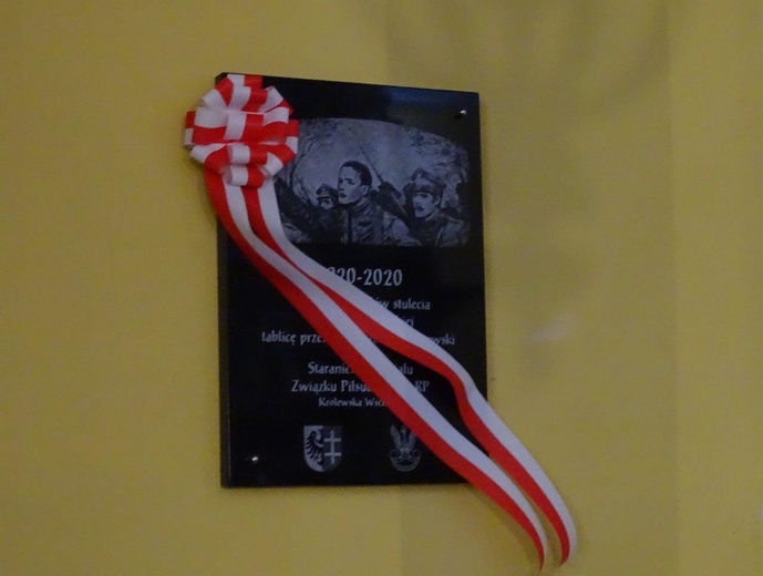 Wschowa. Poświęcenie tablicy z okazji 100. rocznicy Cudu nad Wisłą