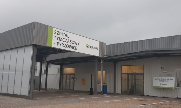 Pyrzowice. Powstał szpital tymczasowy na lotnisku. 144 łóżka dla chorych z COVID-19