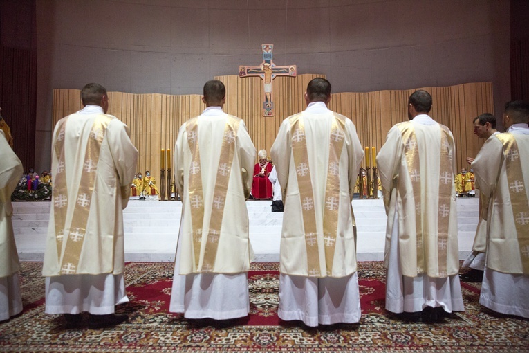 Święcenia diakonatu