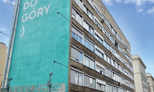 Mural przy metrze Politechnika przy ul. Waryńskiego. 21.04.2020 Warszawa