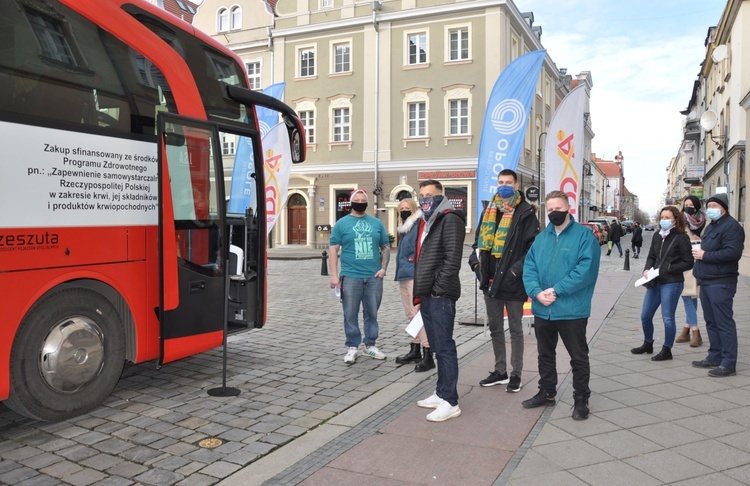 Mikołajki na opolskim rynku