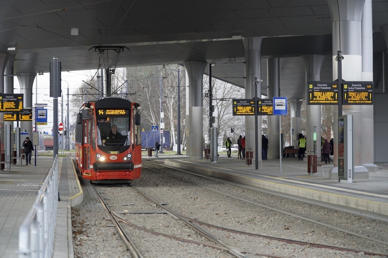 Katowice. Uruchomiono węzeł przesiadkowy Zawodzie