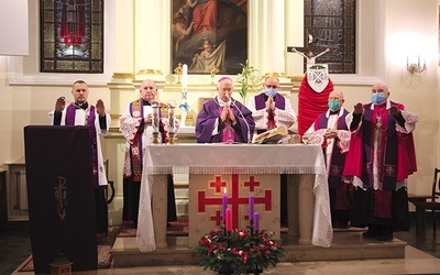 Jubileusz otworzył i zakończył bp Andrzej F. Dziuba.