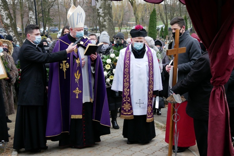 Uroczystości pogrzebowe ks. kan. Zbigniewa Walczaka