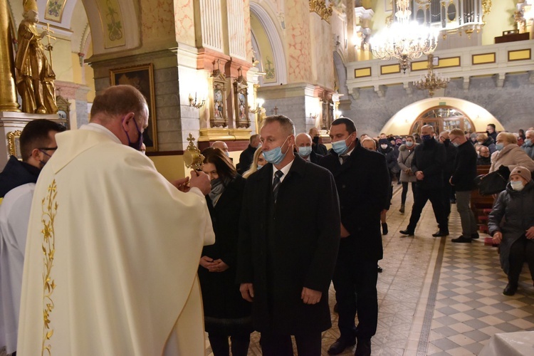 Janów Lubelski. Wprowadzenie reliwki św. Ambrożego 