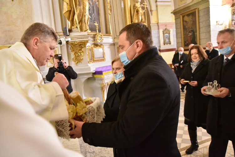 Janów Lubelski. Wprowadzenie reliwki św. Ambrożego 