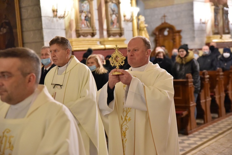 Janów Lubelski. Wprowadzenie reliwki św. Ambrożego 