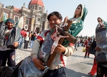Co roku sanktuarium  MB z Guadalupe odwiedza ok. 20 mln pielgrzymów.